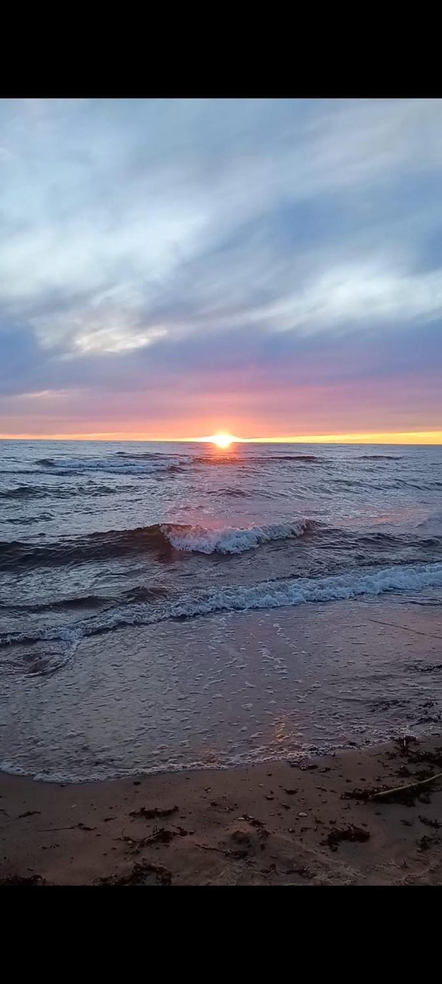 Hotel Viesu Nams Juras Bura Tūja Esterno foto
