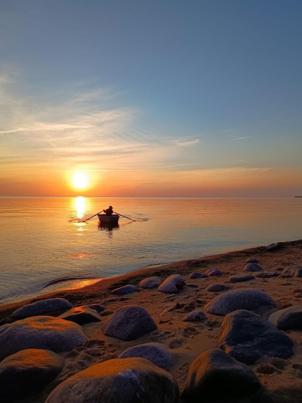 Hotel Viesu Nams Juras Bura Tūja Esterno foto